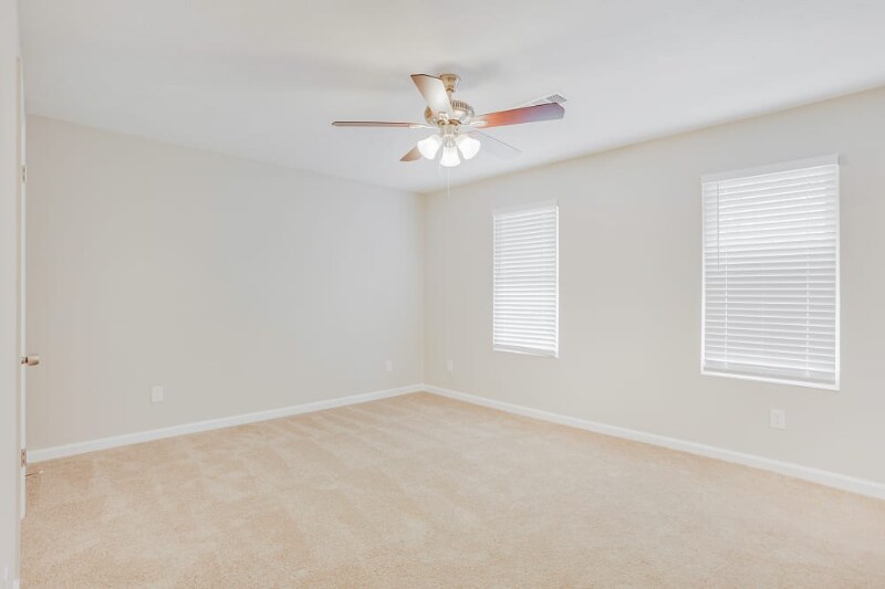 Building Photo - 837 Forest Path