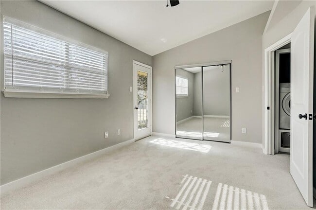 Building Photo - 1810 River Crossing Cir