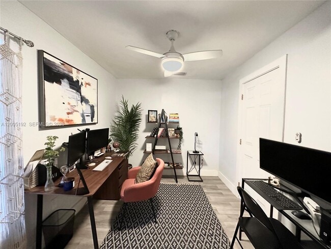 Building Photo - 4840 SW 149th Ct