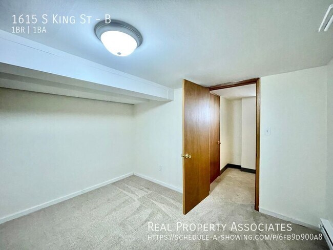 Building Photo - 1615 S King St