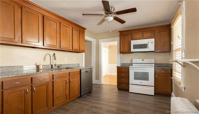 Building Photo - 748 Trout Brook Dr