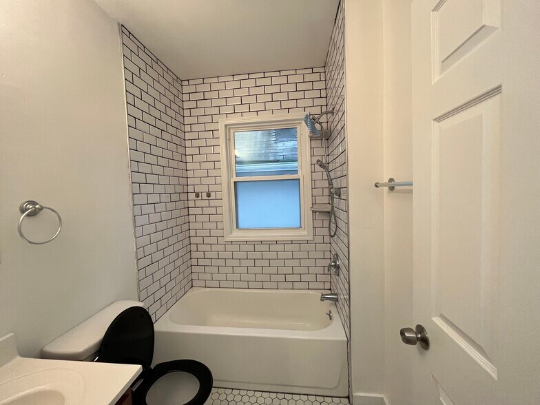 Building Photo - 3329 Bevis Ave