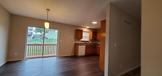 Building Photo - 18713 Woodruff St