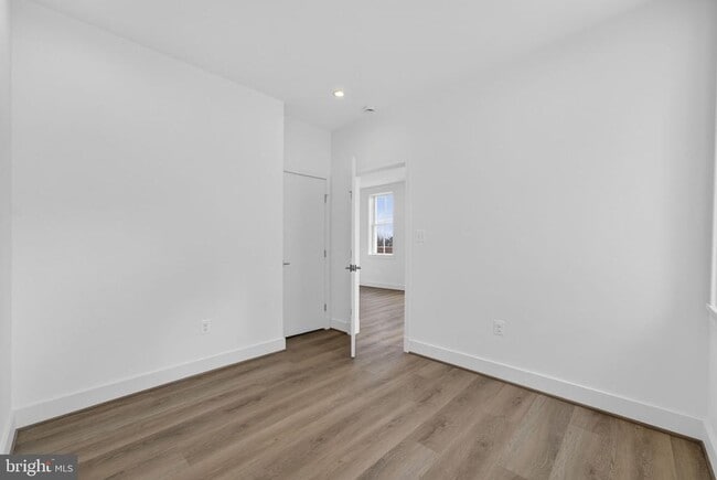 Building Photo - 117 N 21st St