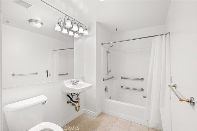 Building Photo - 17888 Alburtis Ave