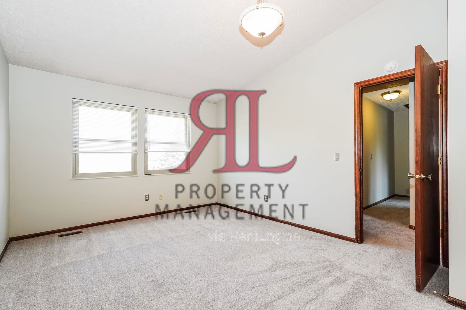 Building Photo - 266 Gurgun Ln