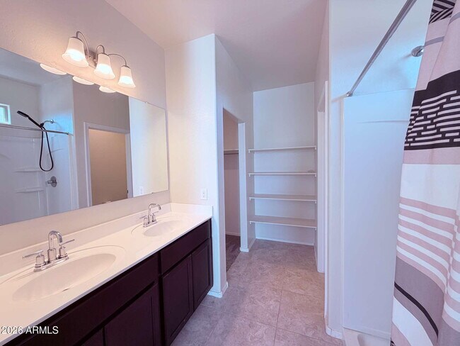 Building Photo - 4729 E Chromium Rd