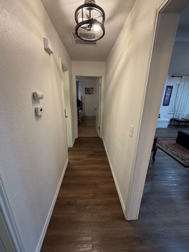 Building Photo - 6008 Yale St