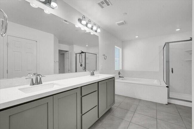 Building Photo - 8033 Skye Foxx St