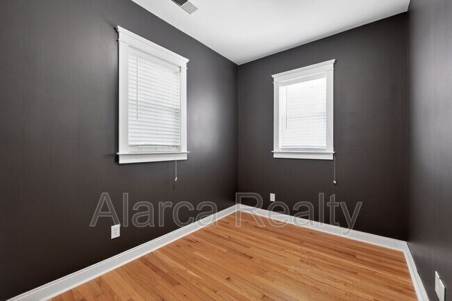 Building Photo - 330 Davidson Gateway Dr