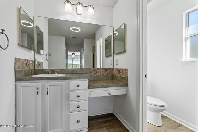 Building Photo - 3265 Woodglen Dr