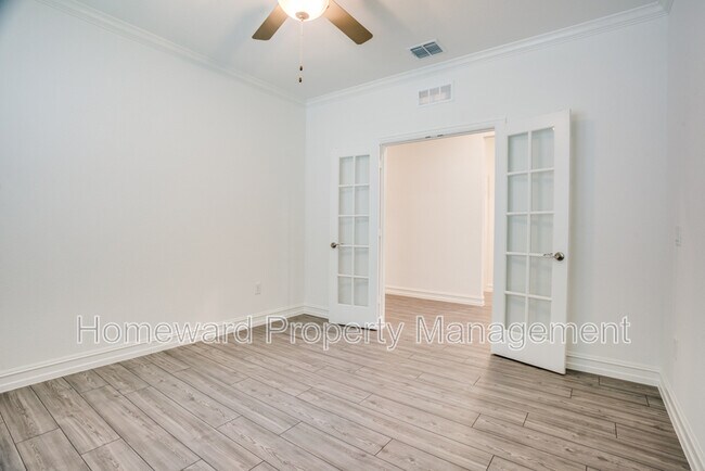 Building Photo - 3617 Cadogan St