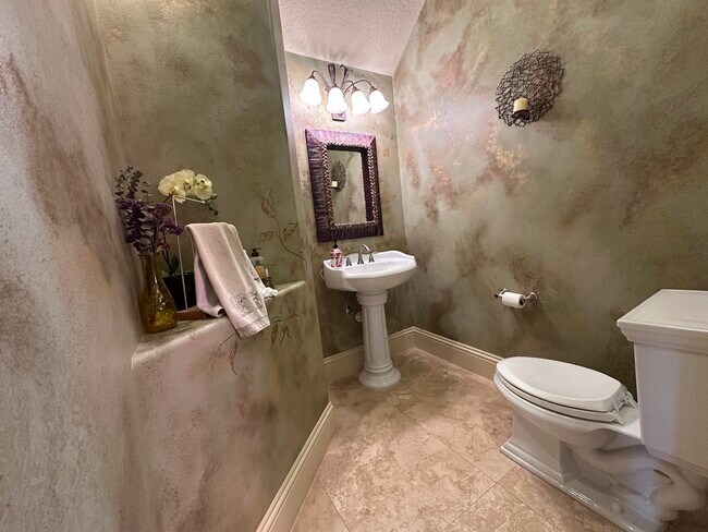 Building Photo - 476 SW Squire Johns Ln