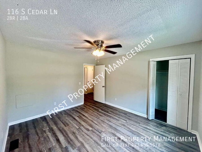 Building Photo - 116 S Cedar Ln