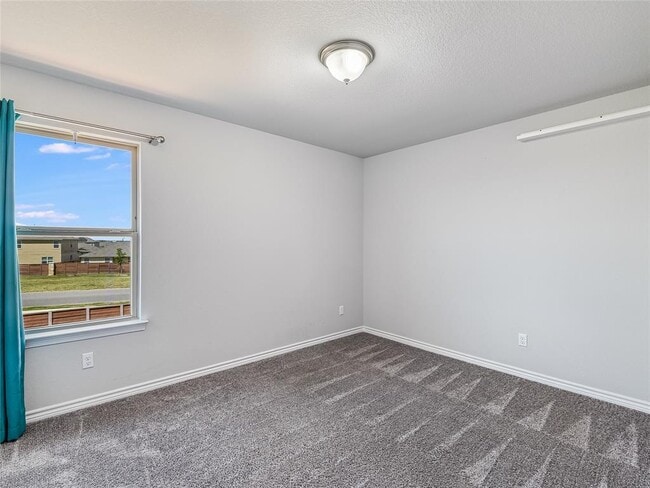 Building Photo - 120 Spanish Foal Trail