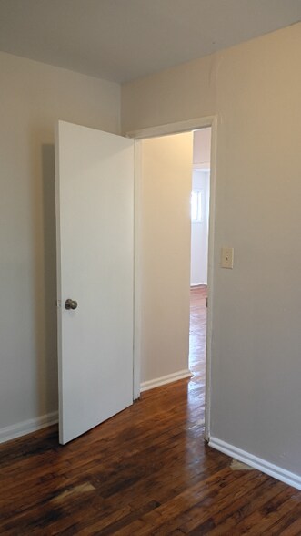 Building Photo - 3020 Margaret Dr