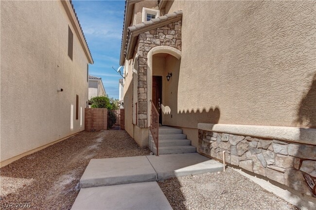 Building Photo - 1133 Via Rocca