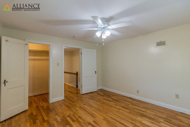 Building Photo - 1734 Laramie St