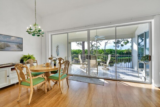 Building Photo - Seasonal 3br 2bath Condo in Harbor Lakes Community