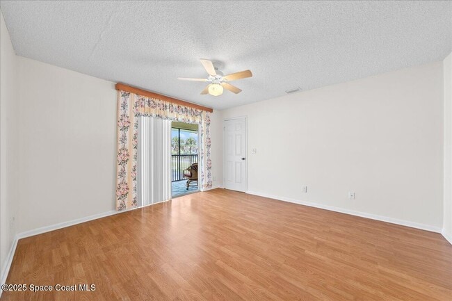 Building Photo - 201 St Lucie Ln