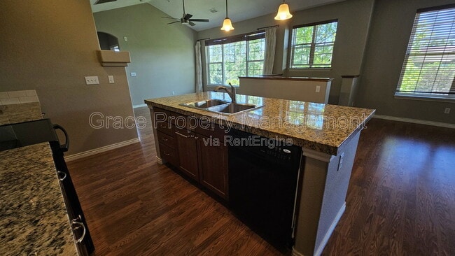 Building Photo - 11992 W Long Cir