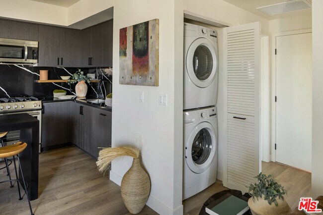 Building Photo - 1110 Spaulding Ave