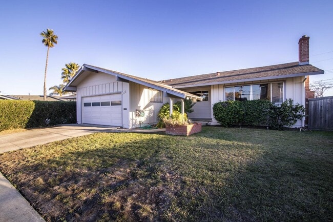 Building Photo - 1761 Kelly St