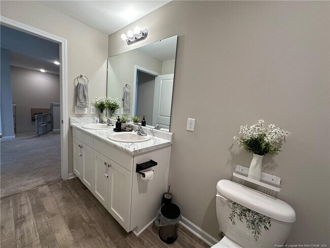 Building Photo - 51 Pomeranian St