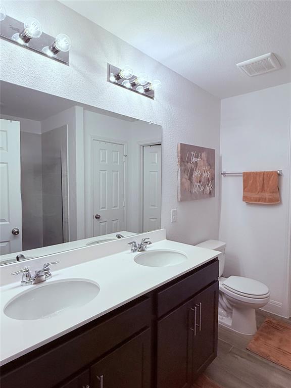 Building Photo - 513 Senca Pk