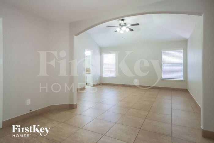 Building Photo - 8718 Cataldo Ct