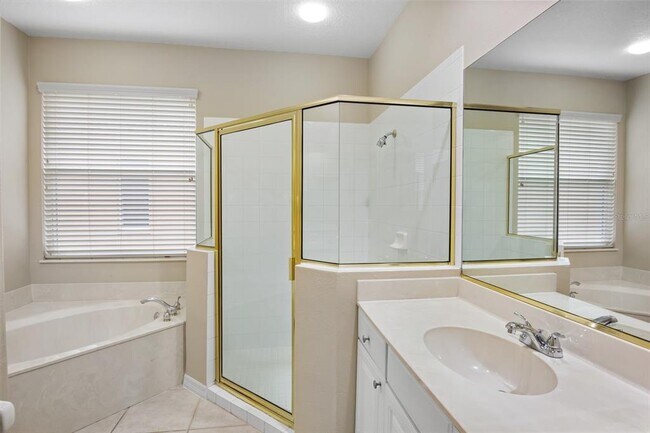 Building Photo - 6255 Sturbridge Ct