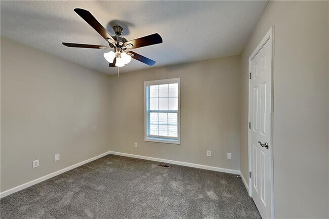 Building Photo - 178 Colton Dr