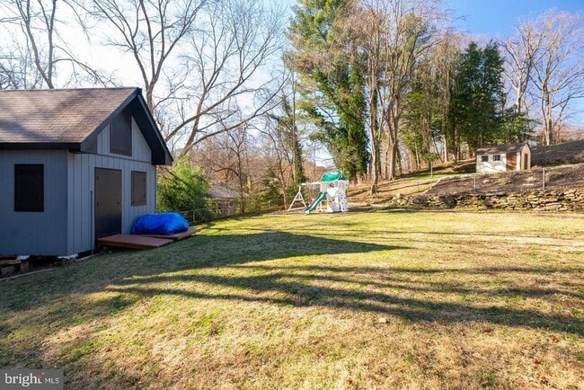 Building Photo - 608 Winona Ct