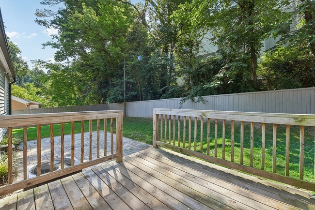Building Photo - Charming 3BR House in Charlotte