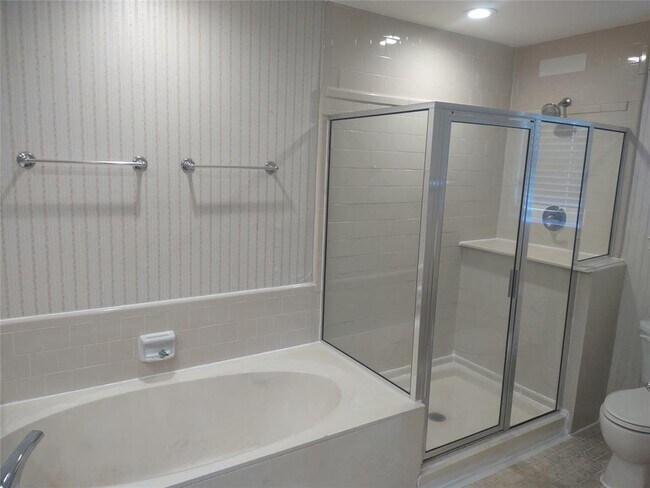Building Photo - 306 Ivy Glen Ct