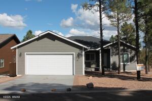 Building Photo - 1320 Lilly Ln