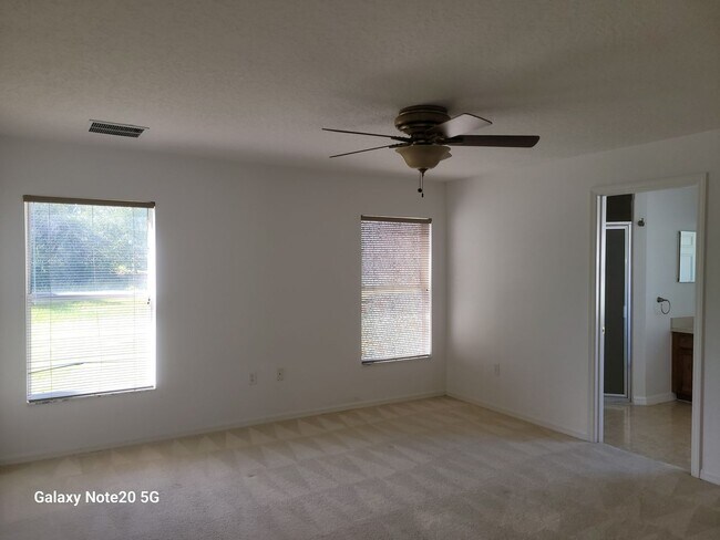 Building Photo - FOR RENT!! CHARMING AND COZY 3 BEDROOM 2 B...