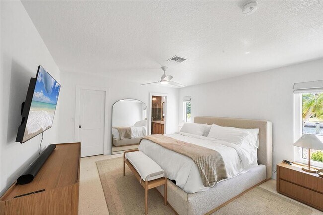 Building Photo - 1915 Pennsylvania Ave