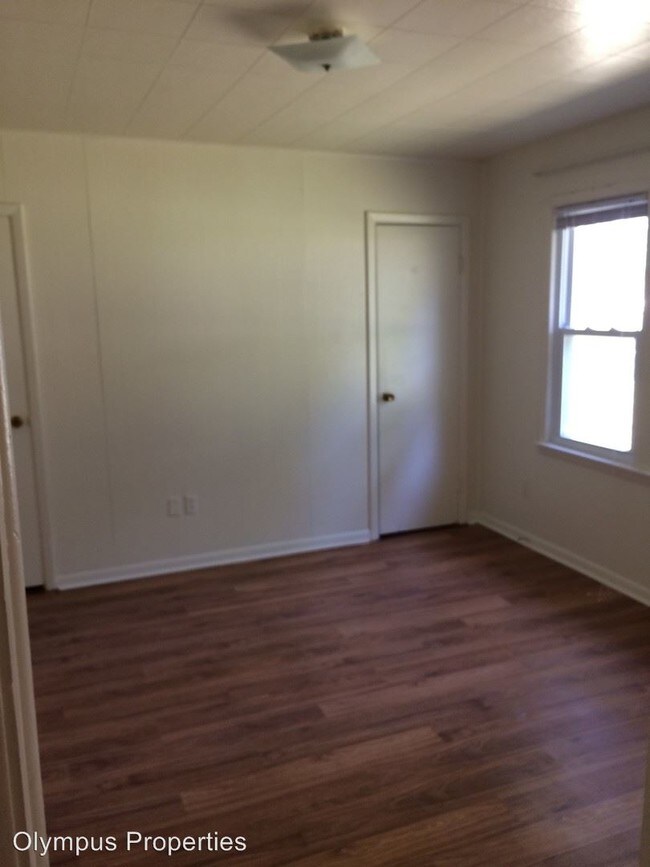 Building Photo - 1 br, 1 bath Room For Rent - 1405 S Rogers St
