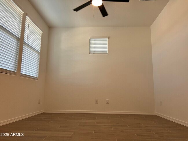 Building Photo - 4347 W Bradshaw Creek Ln