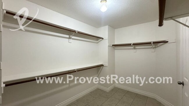 Building Photo - 13000 Norfolk Ln
