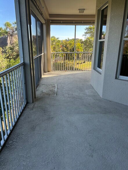 Building Photo - 11880 Bayport Ln