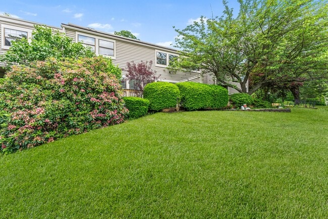 Building Photo - 3 Clemens Ct