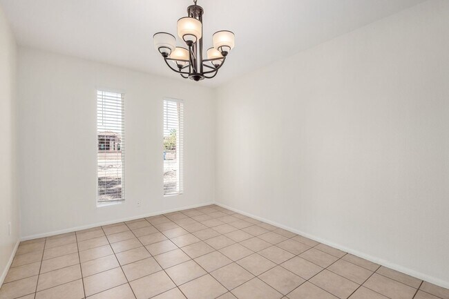 Building Photo - Huge North Scottsdale Home on 1/2 acre