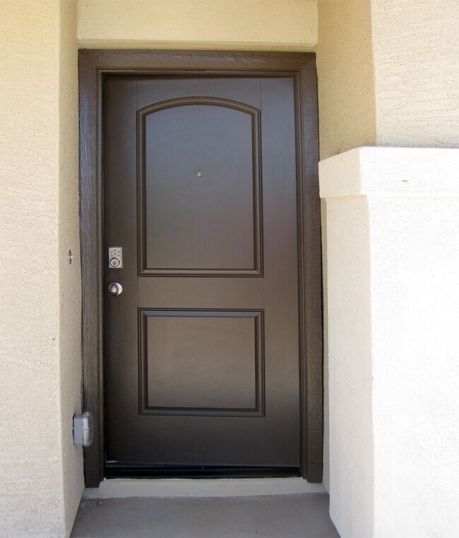 Building Photo - Four Bedroom home for rent in Magma Ranch for under $2000.00