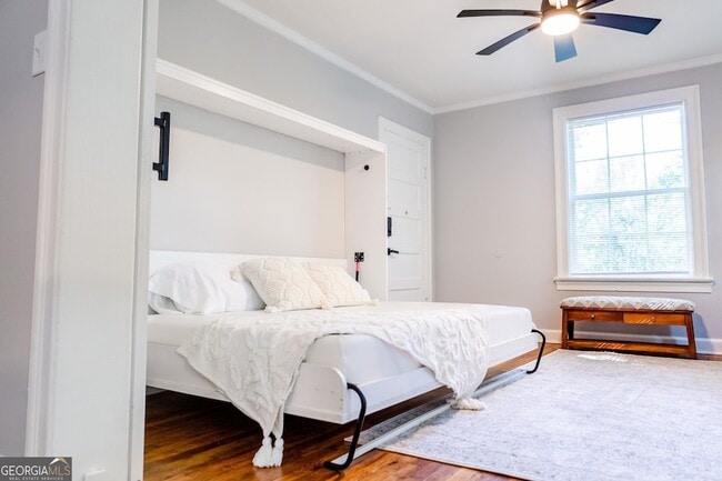 Building Photo - 111 E Screven St