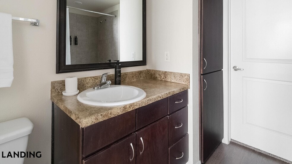 Building Photo - 14580 Crosby Fwy