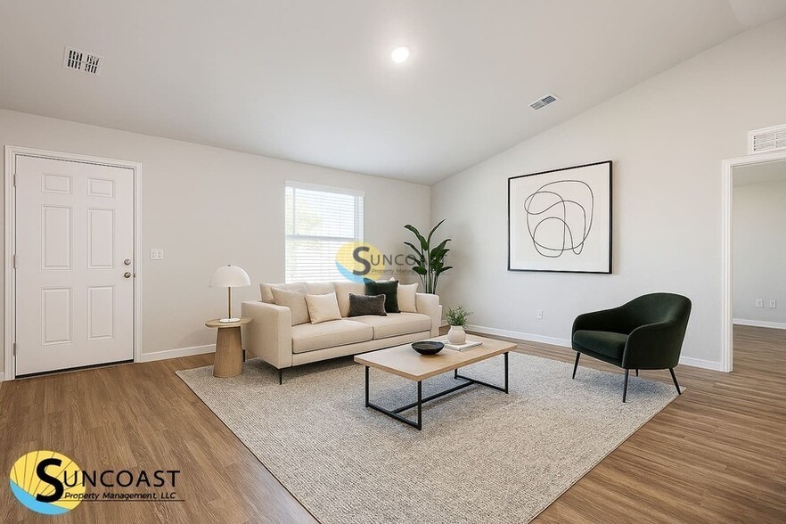 Building Photo - 303 Chiquita Blvd N