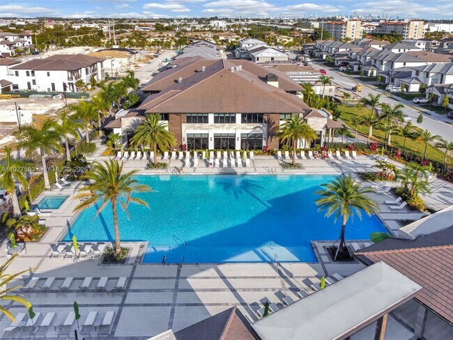 Building Photo - 4900 NW 83rd Path