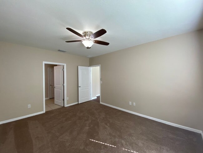 Building Photo - Oak Hill Plantation - 4/2/2 **Won't Last**